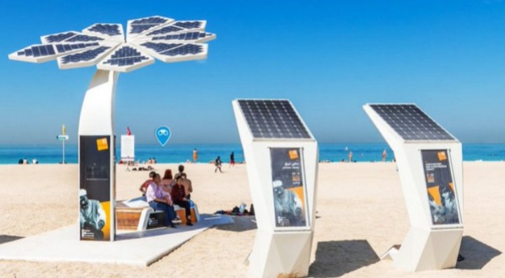 Terbilang Sangat Mevvah, Kota di Timur Tengah Ini Menyediakan Pantai Ber-AC Hingga Pohon WIFI