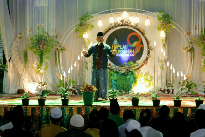 Hadiri Haflah Akhirussanah Ponpes Riyadus Sholihin, Husni : Ponpes Bentuk Akhlak Generasi Bangsa 