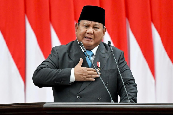 Tak Lagi Bantuan Barang? Prabowo Rencanakan Penyaluran Tunai Rp5,4 Juta untuk Penerima Bansos