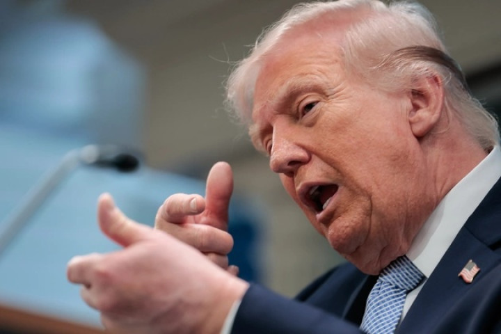 Selat Hormuz Jadi Titik Panas! Trump Ancam Oman dan Desak Iran Kibarkan Bendera Putih