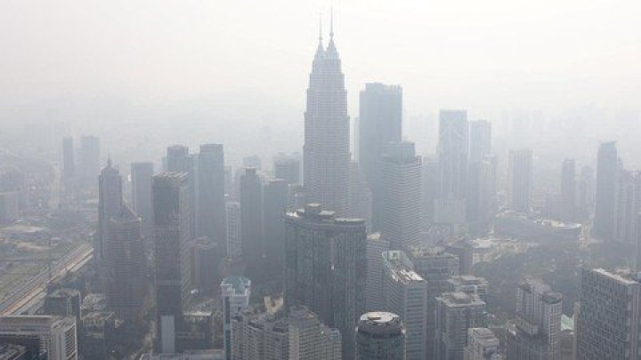 Sarawak Diselimuti Kabut Asap, Malaysia Protes Indonesia Lewat Jalur ASEAN
