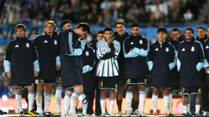 Tangis Messi Pecah di Laga Perpisahan, Sang Legenda Akhiri Karier Bersama Argentina