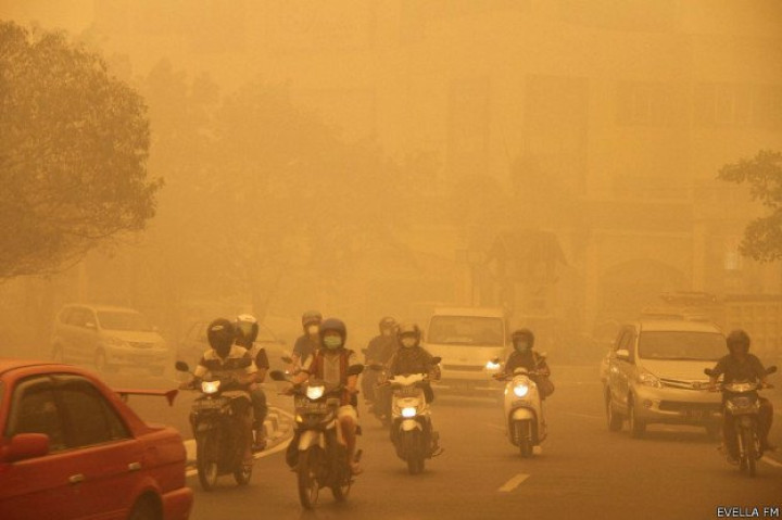 Viral Langit Oranye di Kalteng, Dugaan Asap Karhutla Jadi Perhatian